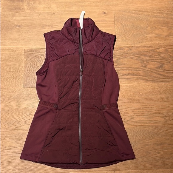 Lululemon Down For It All Vest Dark Adobe Red Full Zip Womens 6 - Picture 1 of 4